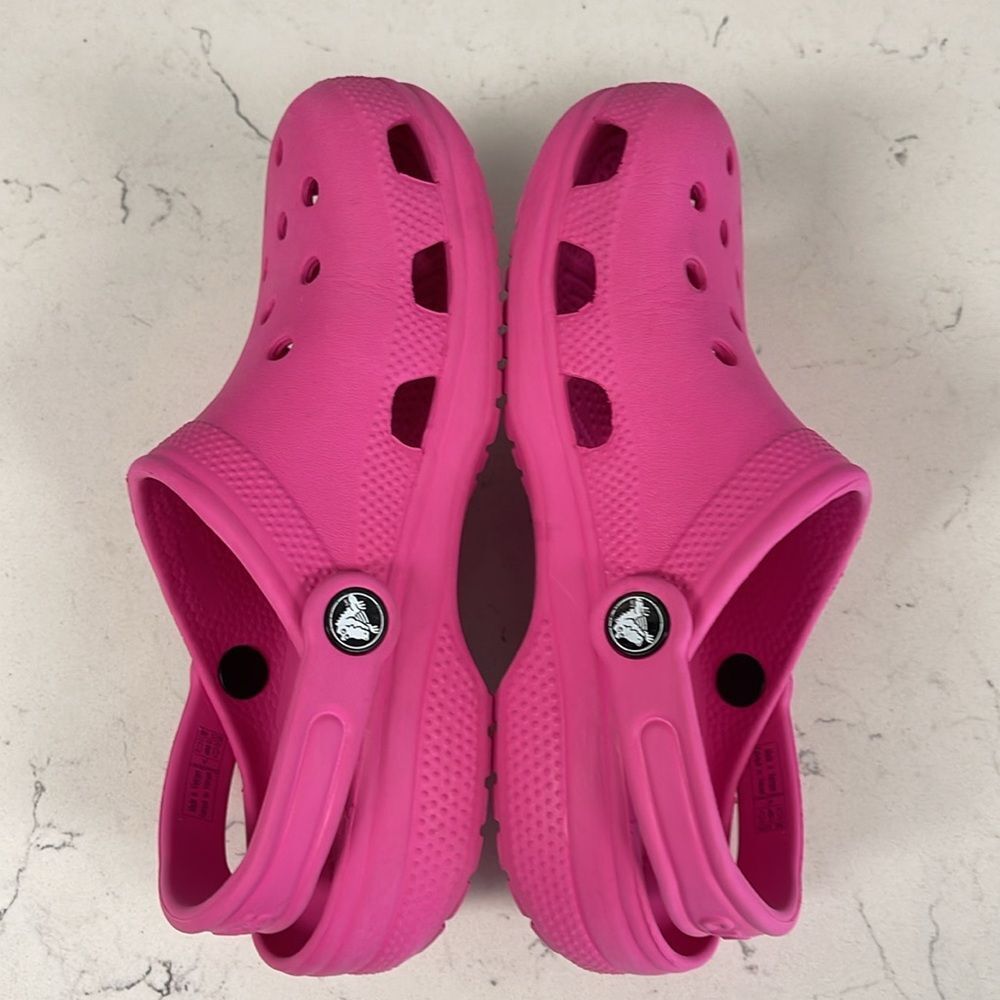 Crocs Classic Clog Size Junior 4 Pink , Barbie Pink, Bubble Gum Pink - Picture 7 of 16